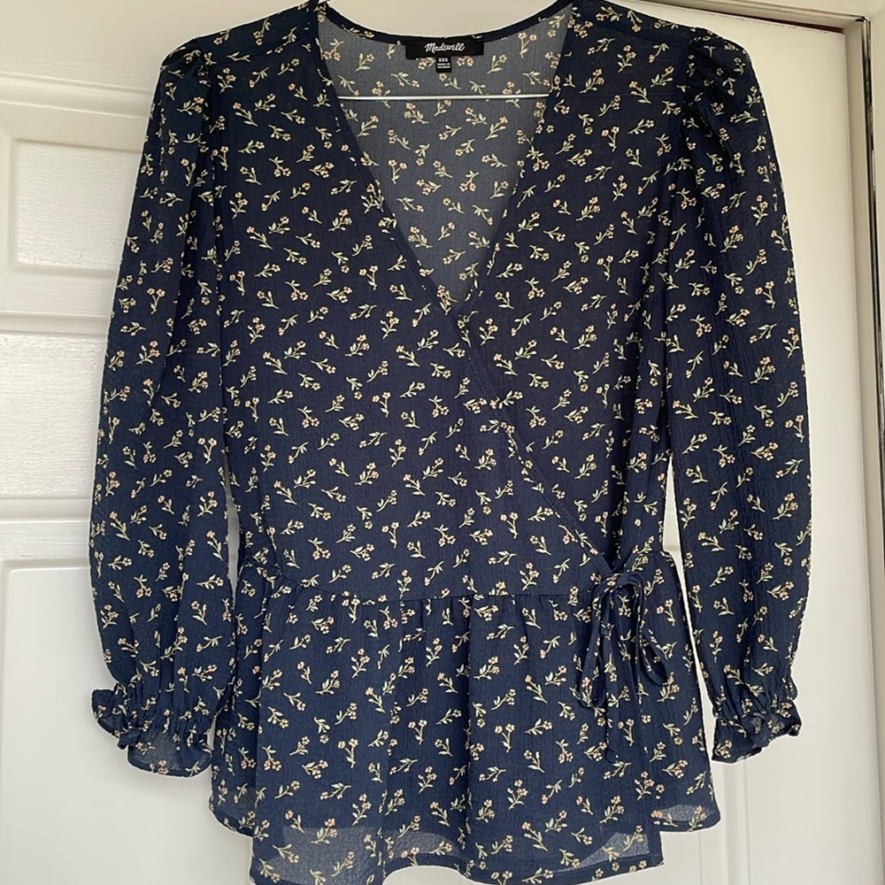Madewell ladies floral top